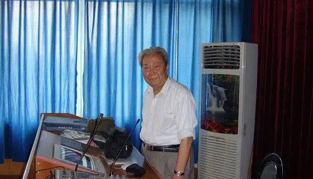 吕恩与吴祖光结婚五年无合影离婚送相机却被卖掉晚年终释怀