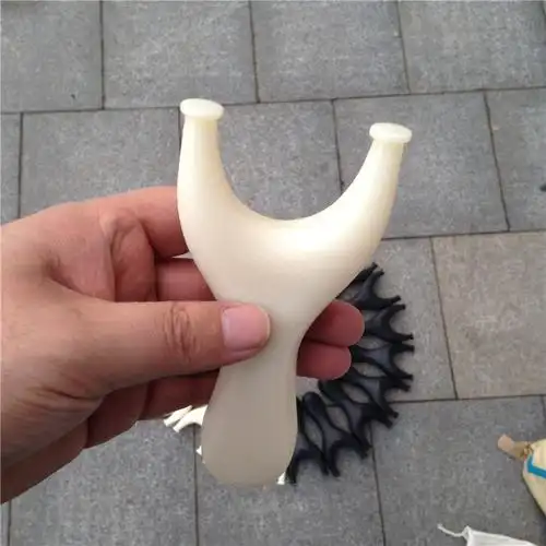 扁皮弹弓树脂免绑宽皮飞虎叉邓飞虎玩具户外竞技反曲弹弓器