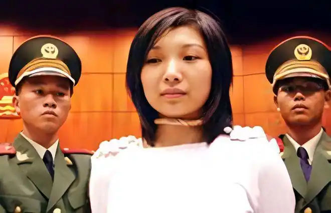 2002年刘冬梅正被押往刑场执行死刑的照片因爱生情杀对方妻子