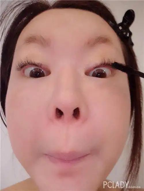 成果出来了,怎么样!这就是鼻孔朝天的效果