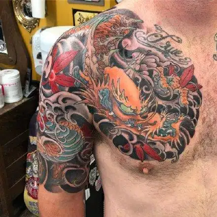 6张好看的传统的半甲纹身作品图案6