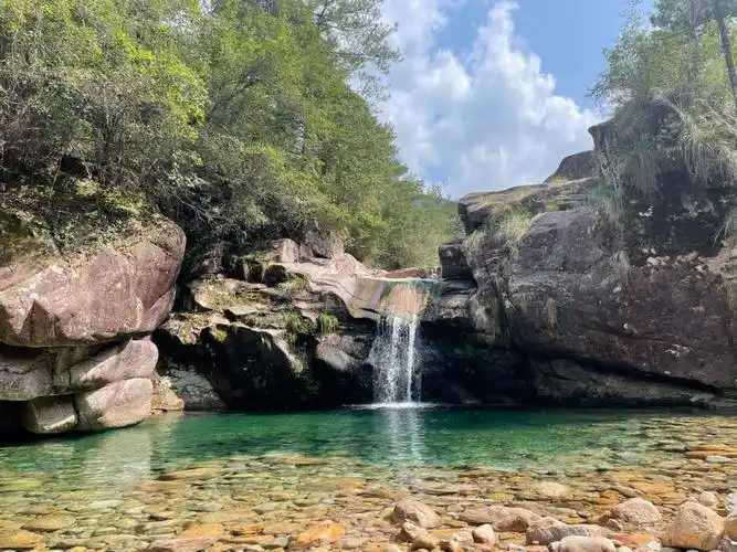 十一首日出游大茅山