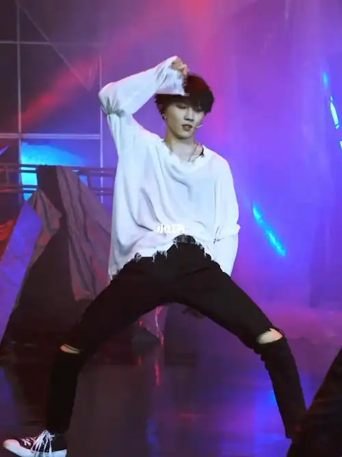 马嘉祺破风直拍