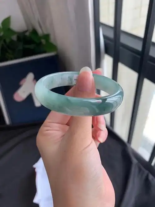 油青冰料颜色漂亮无纹裂1680米