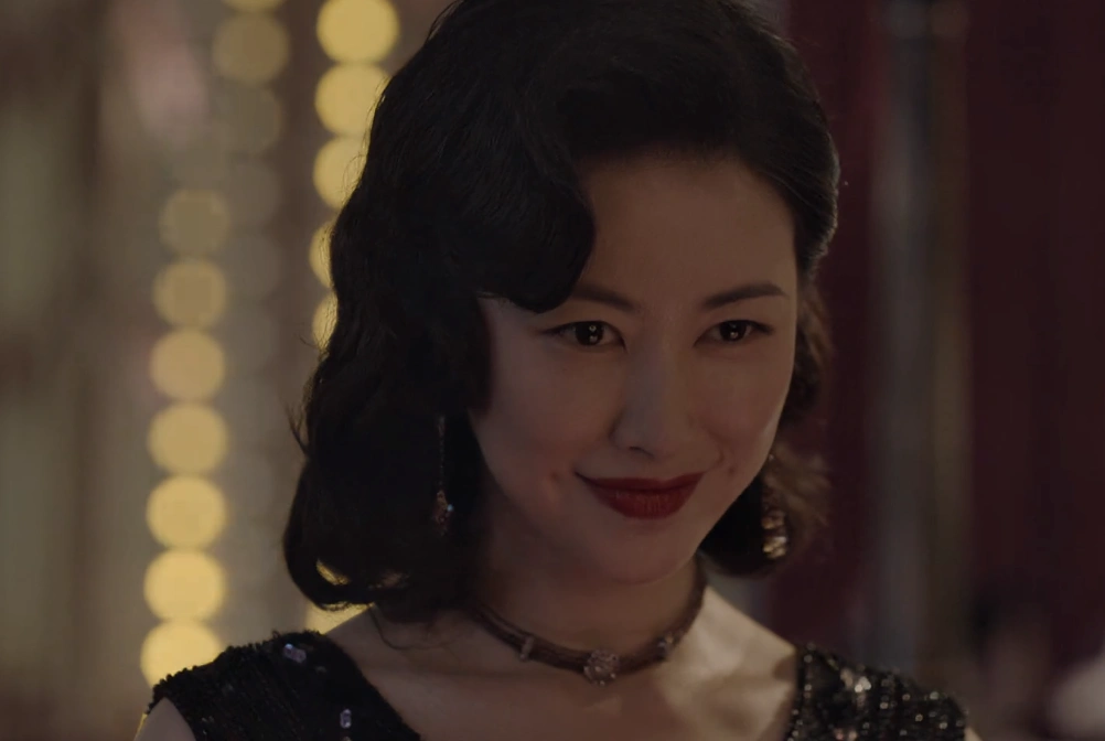 电视剧叛逆者蓝心洁扮演者朱珠旗袍剧照图片