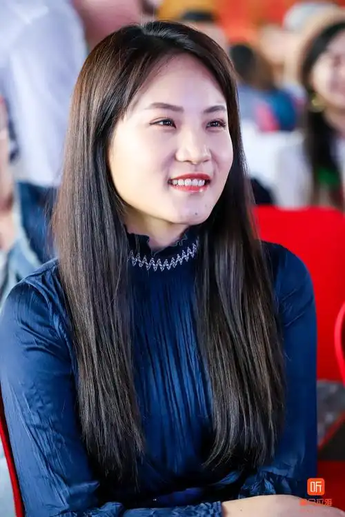 与中国好声音那音组冠军全国季军汪晨蕊相遇同框