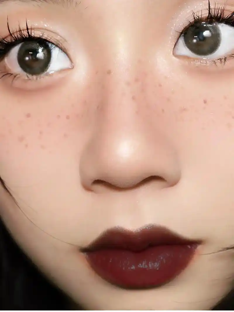 十个天蝎 九个?#怼脸拍 #分享照片 #截断式眼妆 #天蝎座 - 抖音