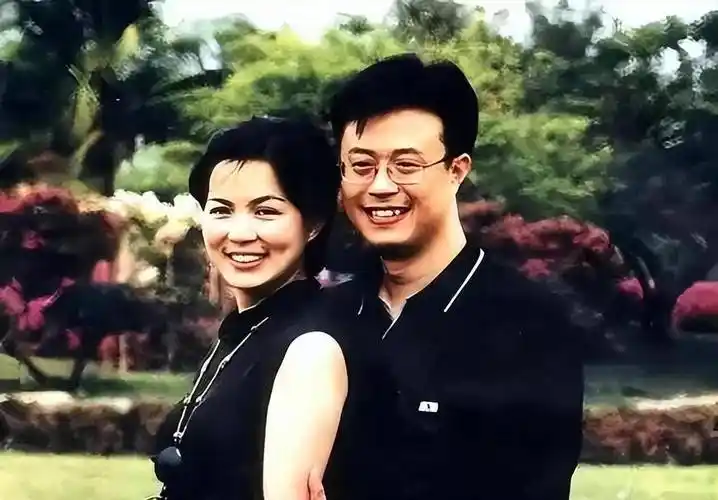 京剧第一美人李胜素:四个绯闻老公没一个真的,57岁婚姻成谜_于魁智