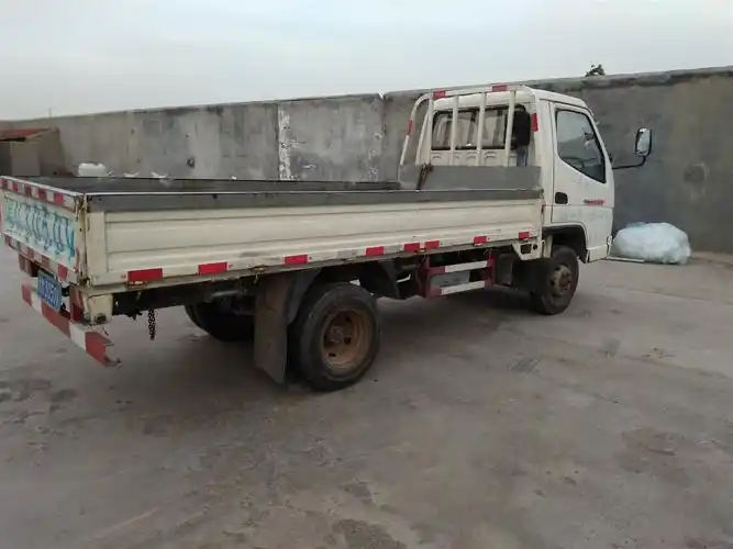 6米6轮平板货车