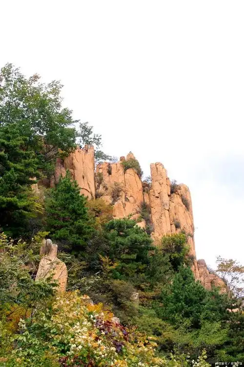 五莲山:山东名山之一,探索自然奇观与历史文化的绝佳胜地