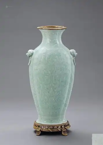 粉青釉夔凤纹铺耳衔环瓶】拍卖品_图片_价格_鉴赏_清代单色釉瓷器