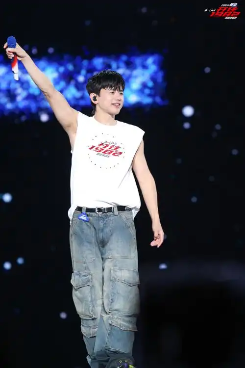 张杰未live巡回演唱会##张杰未live开往1982巡回演唱会