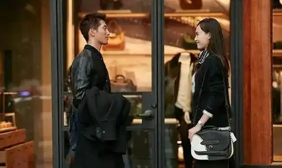 娱乐 滚动 > 窦骁和叶青的恋情究竟是谁先否认的?