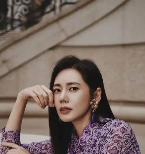 45岁韩国演员秋瓷炫大变样,温婉不再,大嘴抢镜,网友惊呼认不出_变化