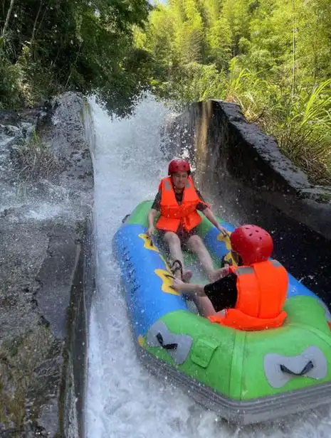漂流九天漂流看看宜丰都有哪些地方适合玩水呀～不玩水怎么叫过夏天?