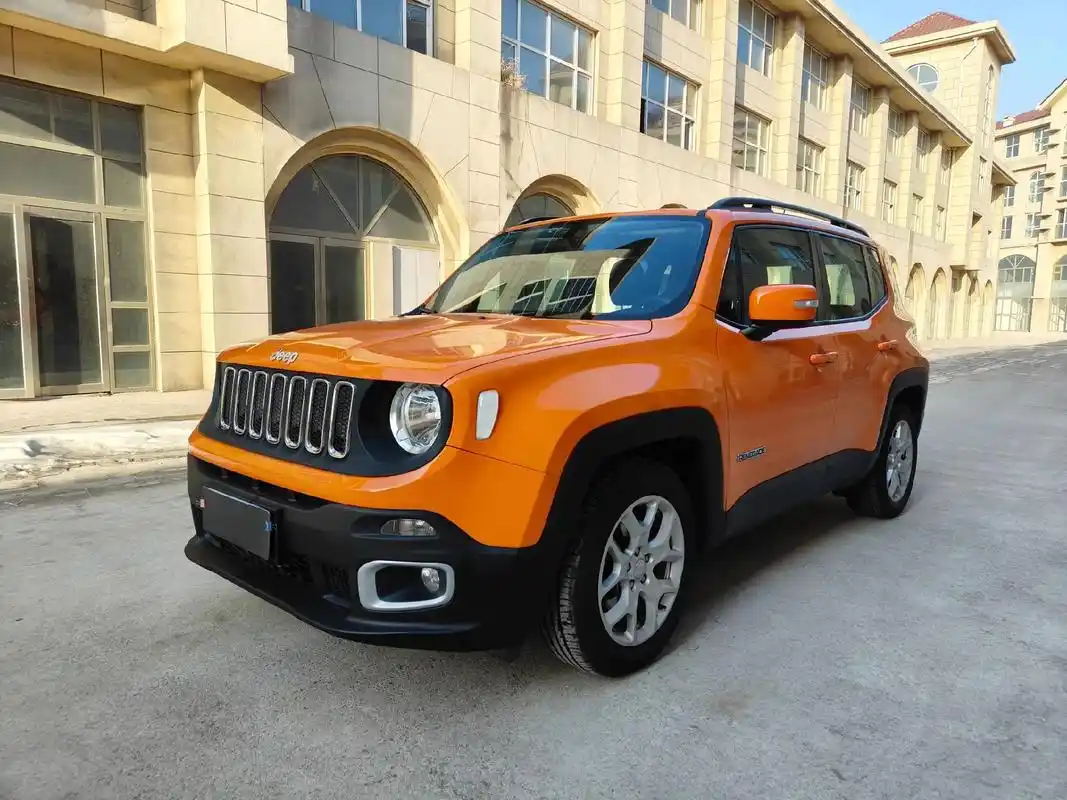 最新到店18年吉普自由侠!1.4t排量,全车原版安全行驶八万 - 抖音