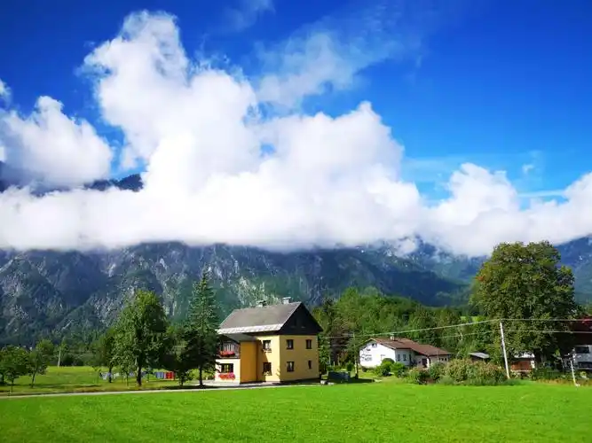 2019年8月8日,奥地利最美小镇一哈尔施塔特,令人陶醉的美景!