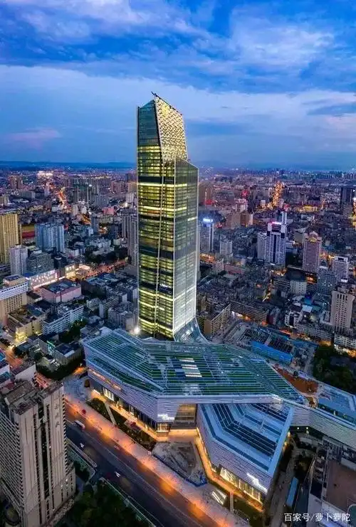 昆明第一高楼恒隆广场赏析