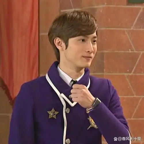 萌学园#来到萌学园的第一课就是帕主任,哦不,是帕校长的魔药水 ,""