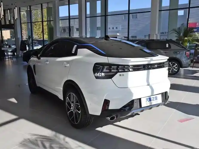 领克05指导价199800特价车一台