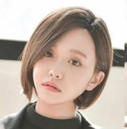 适合胖女生的新发型,告别肥婆显时尚