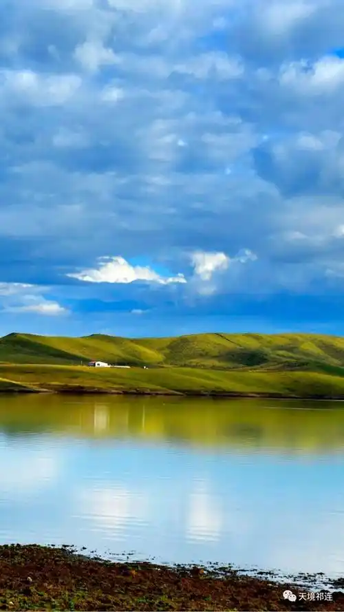 水天一色碧空如洗还能骑马品美食的天境圣湖你不心动吗