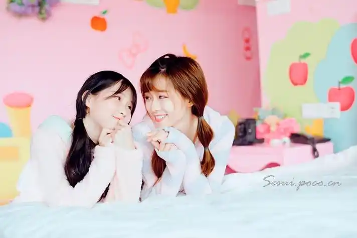 两个小可爱-唯美女生