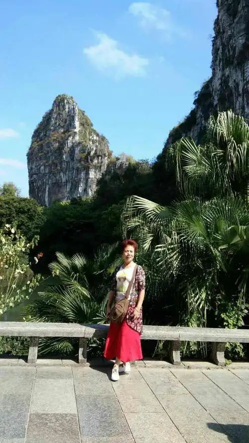 游北海银滩,赶海渔家女, 景点集会,北部湾广场.