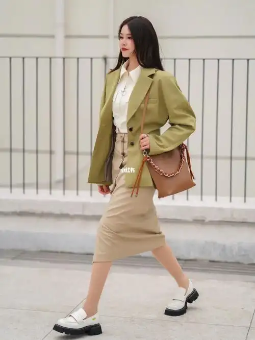 ootd早春干练穿搭05牛油果绿