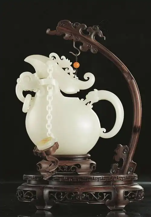 30余年 他在玉雕的繁与简中穿梭|玉器|杨光|器皿|玉雕师_网易订阅