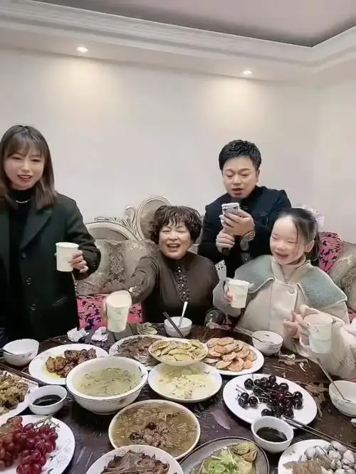 亲戚朋友聚会,走亲访人带上一支神麦活跃一下桌上的气氛,让这个年更