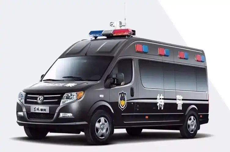 警察叔叔的选择这车来头不小