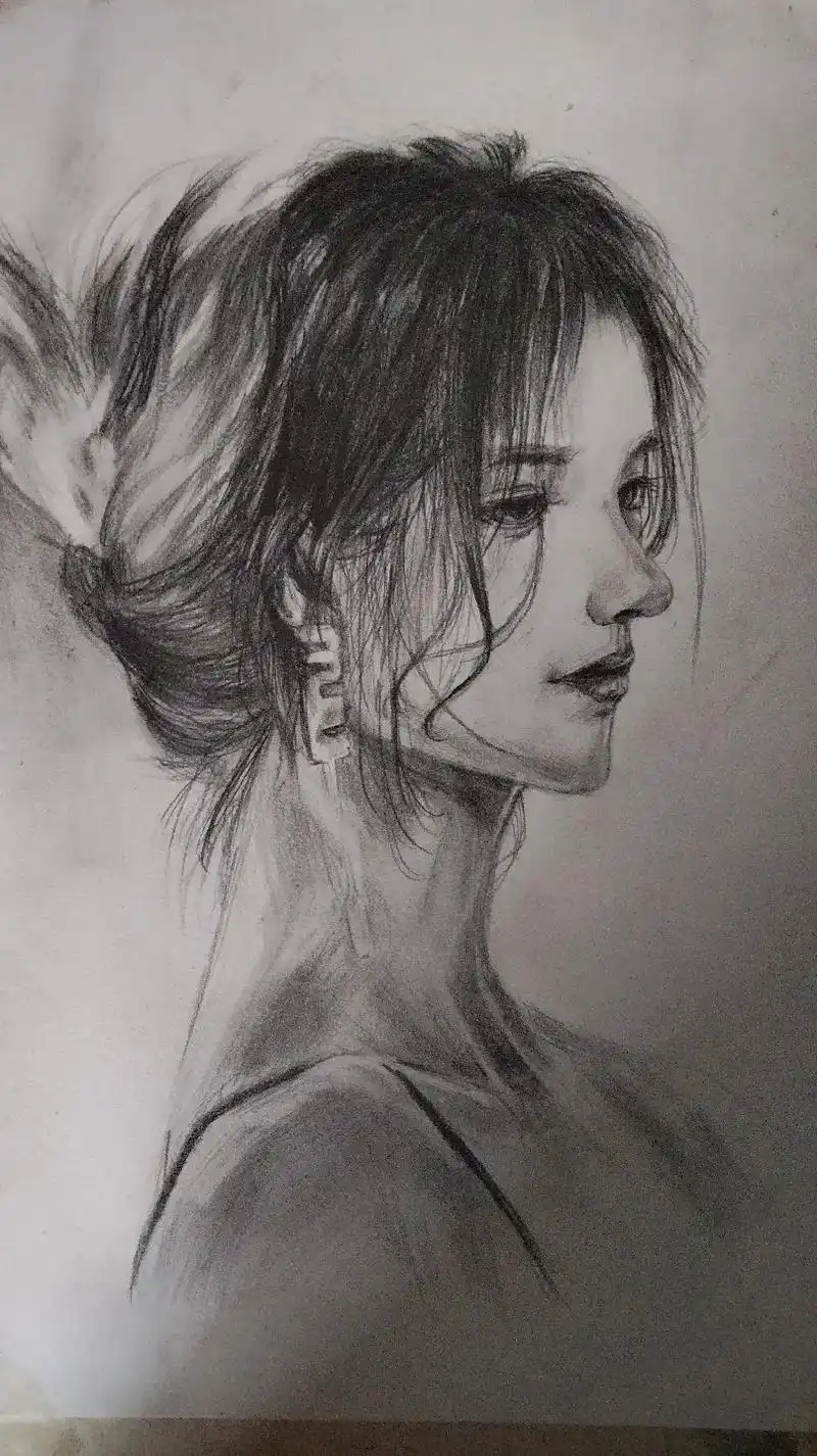 临摹#人物素描#素描头像 #画渣  - 抖音