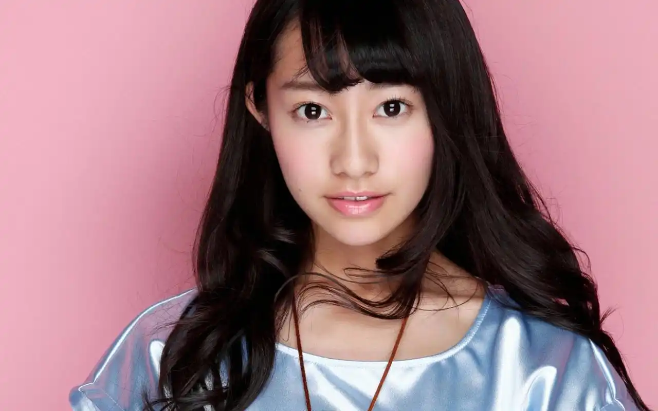 乃木坂46桌面壁纸之日本偶像组合性感美女