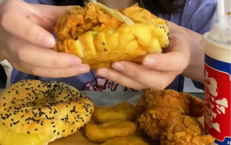 沉浸式吃吃|汉堡 炸鸡 好香的一顿