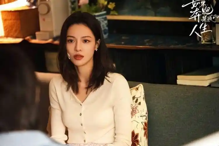 学了6年中国舞,遇贵人冯小刚,钟楚曦从小透明到成名绝非偶然_作品