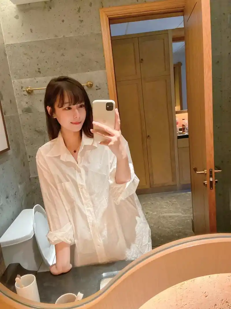 脸重要还是身材重要? #微胖女生  #白衬衫  #腿粗女孩  - 抖音