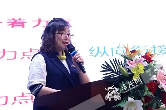 大渡口区教师进修学院德育教研员李妍交流发言 岳洪玉 摄