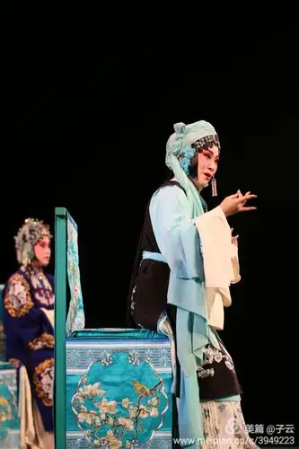 迟小秋《锁麟囊》