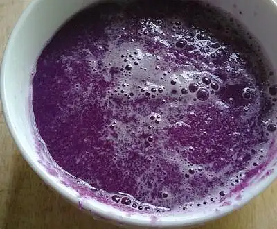 粉红了!有没有!化学课的实验还记得不~~紫色石蕊试纸遇酸变红