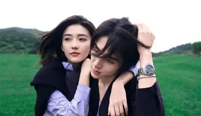 张新成梁洁一日情侣生活