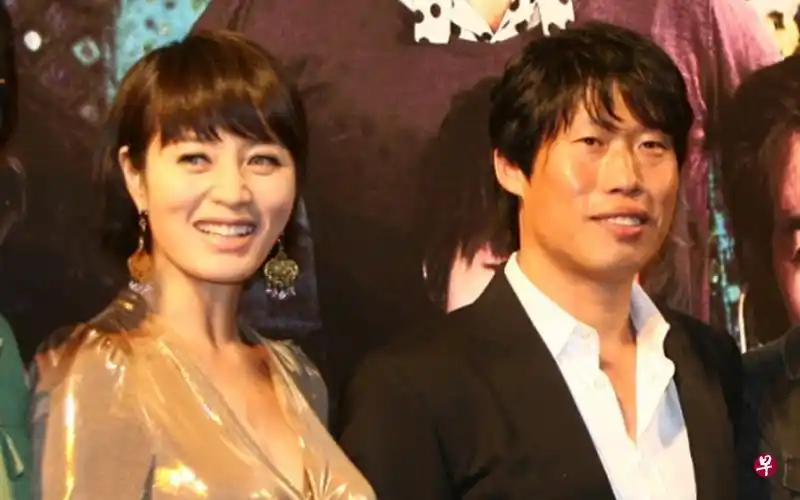 妈妈"绝食逼分手" 金惠秀刘海镇情断真相曝光