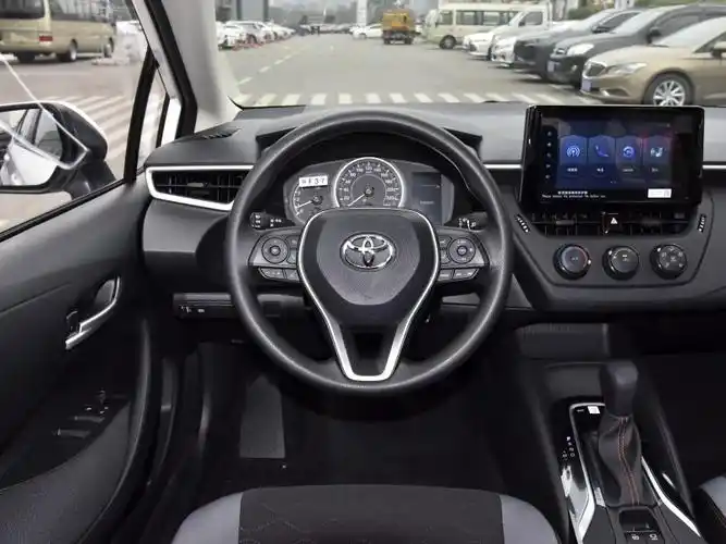 一汽丰田 卡罗拉 2021款 1.2t s-cvt先锋plus版