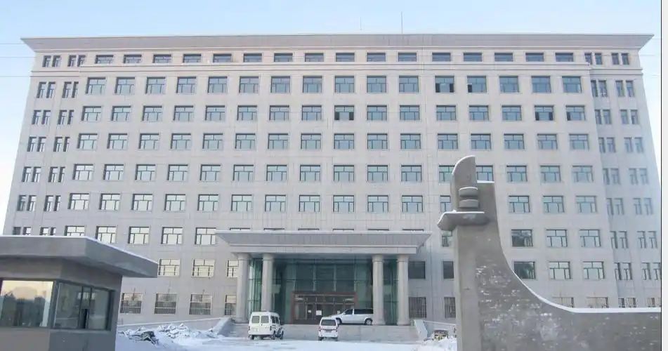 国安女干警现身政法系统高规格活动,国家安全离我们普通人多近?