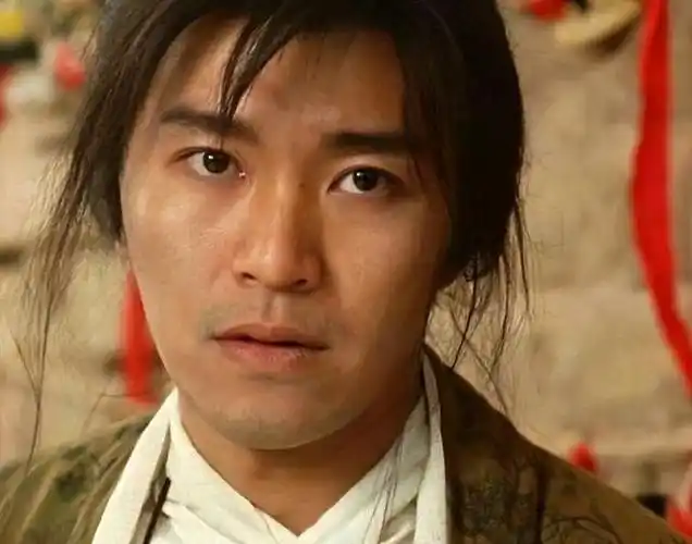 再看朱茵现状,才明白当初选择和周星驰分手,是多么正确的选择