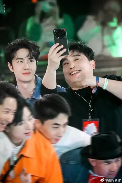 王一博街舞5合照