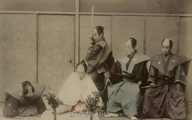 日本的切腹自尽是什么样的为什么日本会流行这种死法