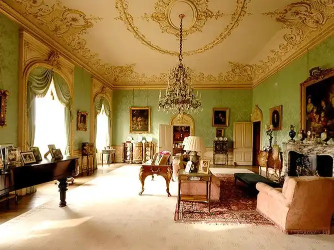 「唐顿庄园」拍摄地:风景如画,极尽奢华|汉普郡·海克利尔城堡