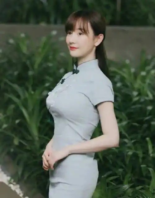 原创有种时尚过猛叫张檬当她穿上旗袍那一刻男粉都沦陷了