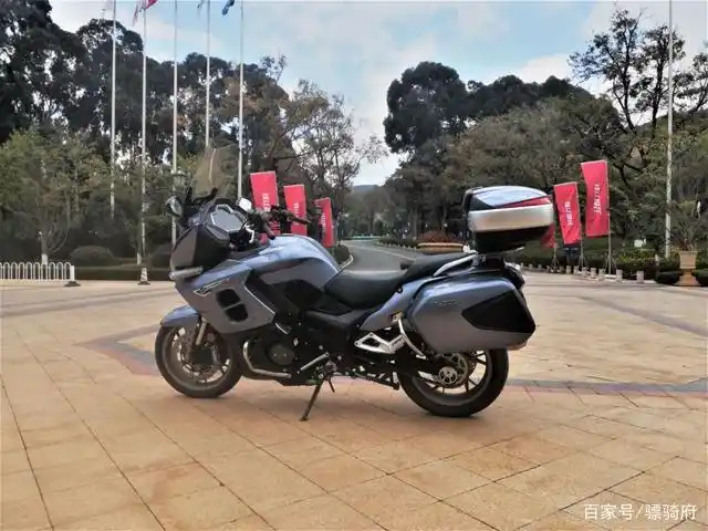 国产"小金翼"——贝纳利超公升级豪华旅行车1200gt试驾感受